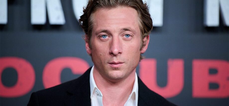 This Is Jeremy Allen White’s Go-To Breakfast