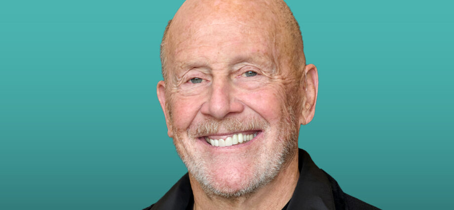 The Right Way to Interview Senior Talent, According to the Former CEO of Coach