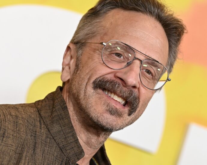 In Marc Maron’s last ‘WTF’ podcast episode, Obama offers advice on closing chapters