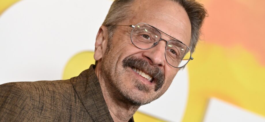 In Marc Maron’s last ‘WTF’ podcast episode, Obama offers advice on closing chapters