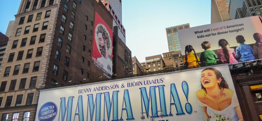 Agreement Reached to Avert Broadway Actors’ Strike, Union Says