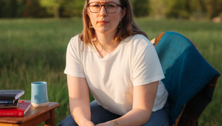 Emma Cook Releases New Folk-Pop Single “Thirteen Moons”