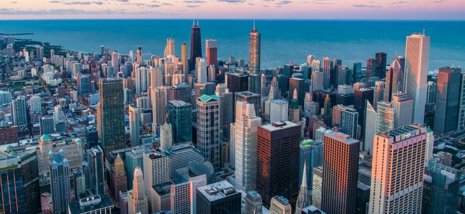 Illinois Lawmakers Introduce Bill to Block Chicago From Adding New Gambling Tax