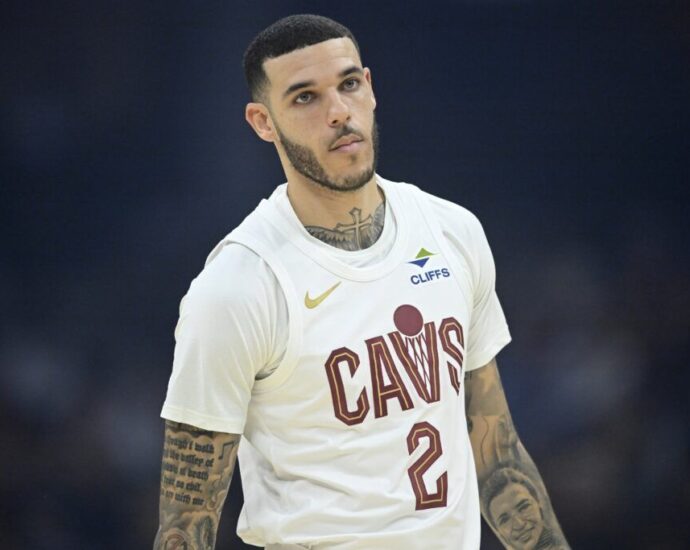 NBA Fans React To Lonzo Ball’s Performance In Cavs-Knicks Game