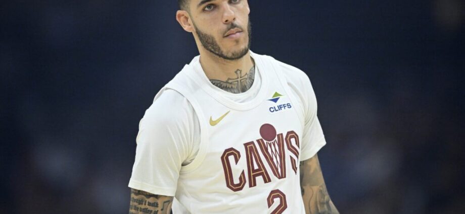 NBA Fans React To Lonzo Ball’s Performance In Cavs-Knicks Game