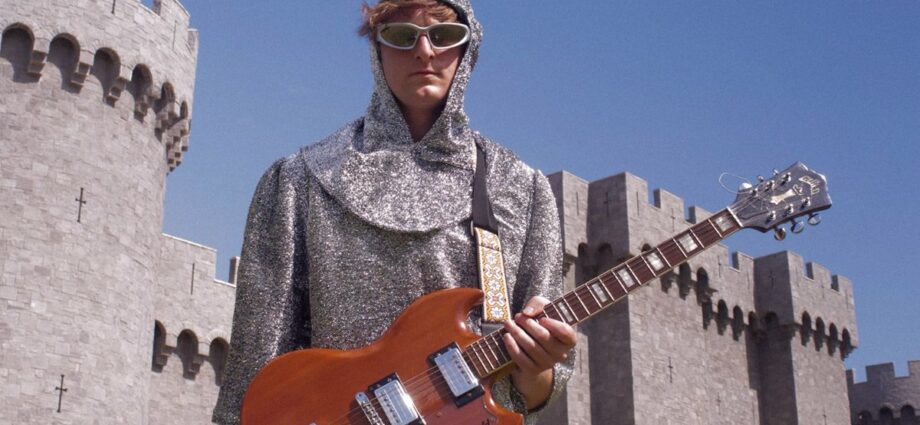 “The upper level of my dreams was to play DIY basement shows in college”: Meet Will Paquin, the musical polymath who is reluctantly stepping into the spotlight to give alt-rock and indie some Brazilian flair