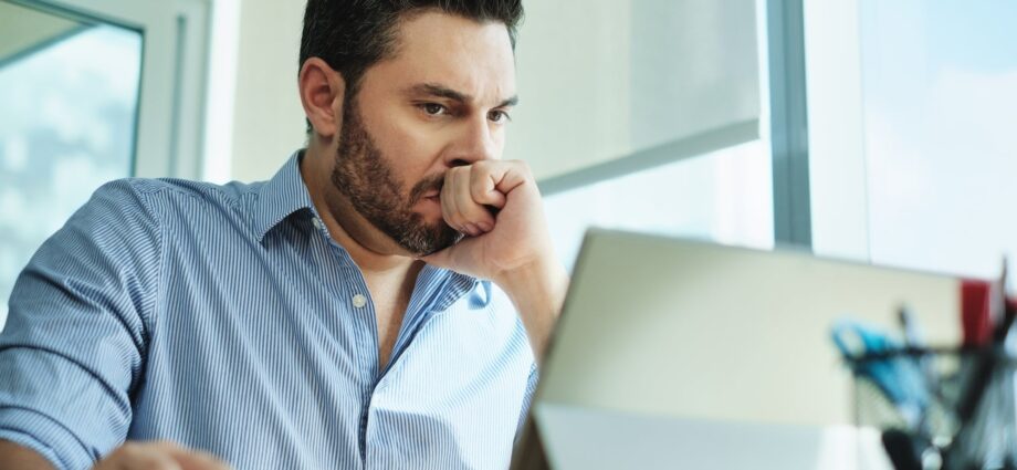 This Red Flag Reveals If You’re Stuck In a Job That’s Going Nowhere