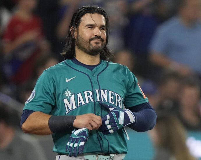 Eugenio Suarez’s Reported Market Could Interest Mariners