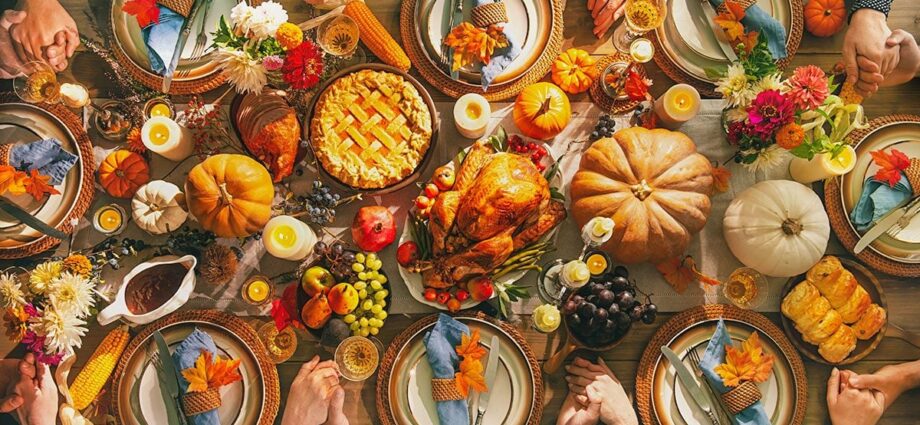 Confirmed: The Stores Open and Closed on Thanksgiving 2025