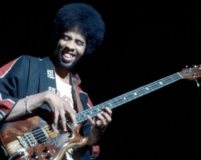“I remember meeting Billy Cobham on a Campbell’s Soup jingle and doing an Avon jingle with Herbie Hancock. It was an amazing time”: A pre-fame Stanley Clarke took chance after chance at a 1974 session with Aretha Franklin; and helped define a soul c