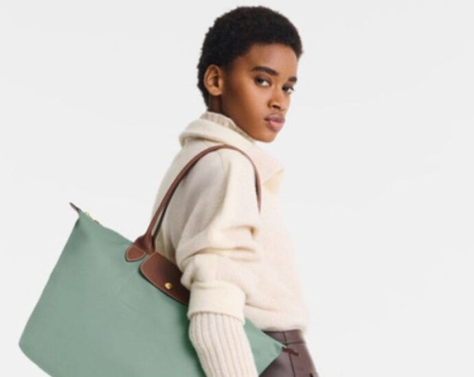 Longchamp’s Le Pliage Tote Is a Timeless & Affordable Designer Find