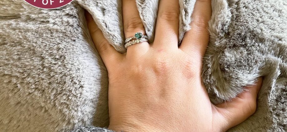 The Cozy Earth Cuddle Blanket Is the Best Home Decor Product We Tested in 2025