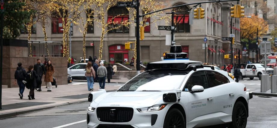 A San Francisco power outage left Waymo’s self-driving cars stranded at intersections