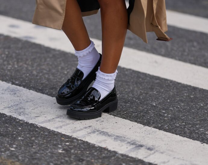 These 6 Outfits Are a Master Class in How to Style Chunky Loafers
