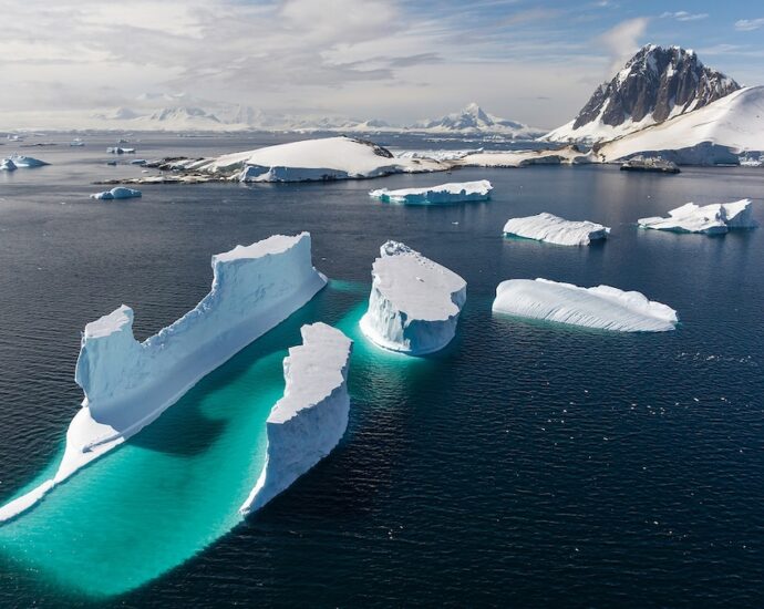 Can the cruise industry go carbon-neutral?