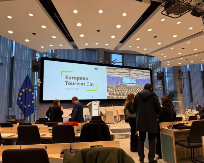In Brussels, tourism starts to look like a common policy