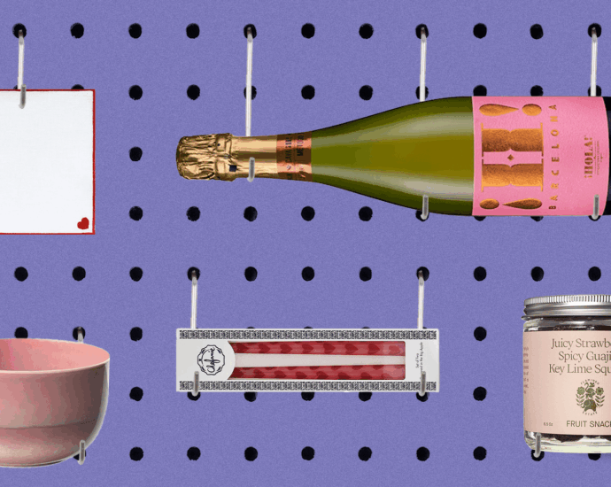 How to Pull Off a Restaurant-Quality Date Night at Home