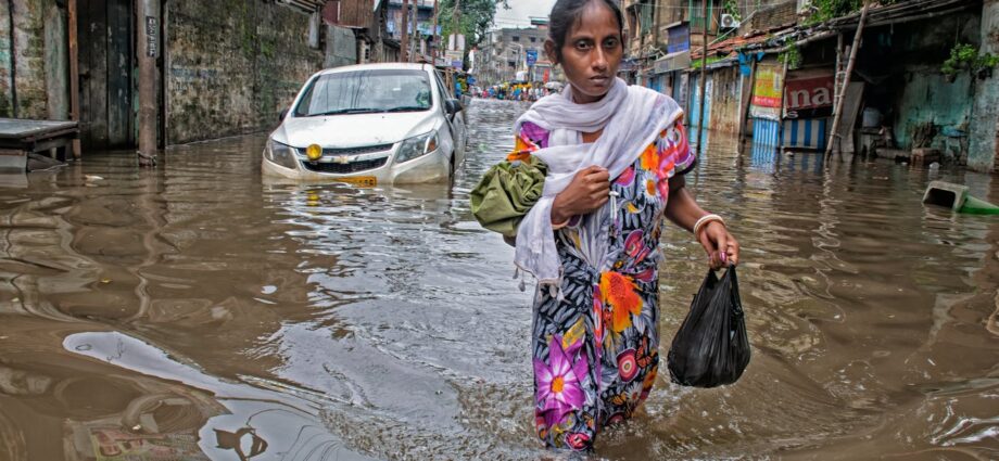 Preventable deaths in a warming world: how politics shapes who lives and who dies