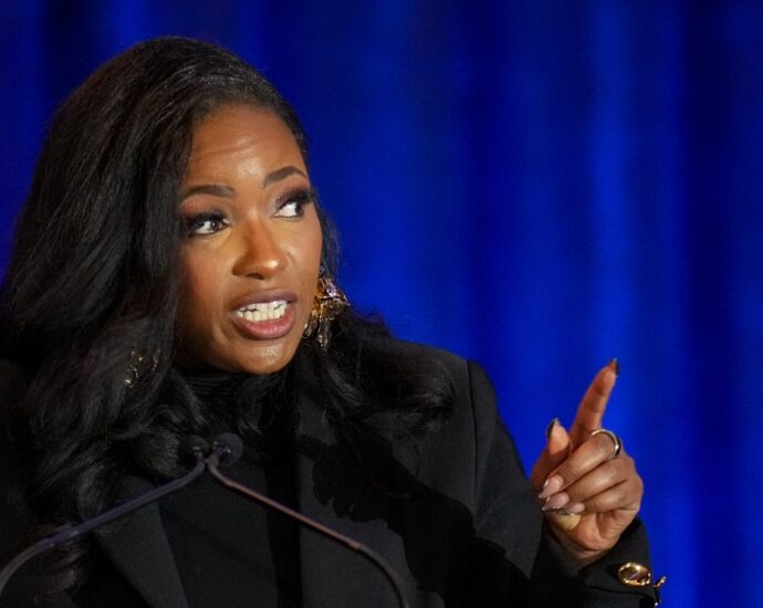 If Jasmine Crockett wins, she wants to do it her way