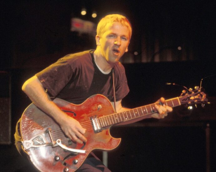 Greg Brown, Founding Cake Guitarist Who Wrote ‘The Distance,’ Has Died