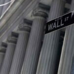 U.S. stock futures inch higher as investors digest ongoing tech selloff