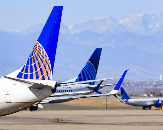 United Airlines’ best loyalty perks will soon be reserved for its cardholders. Is the card worth it?