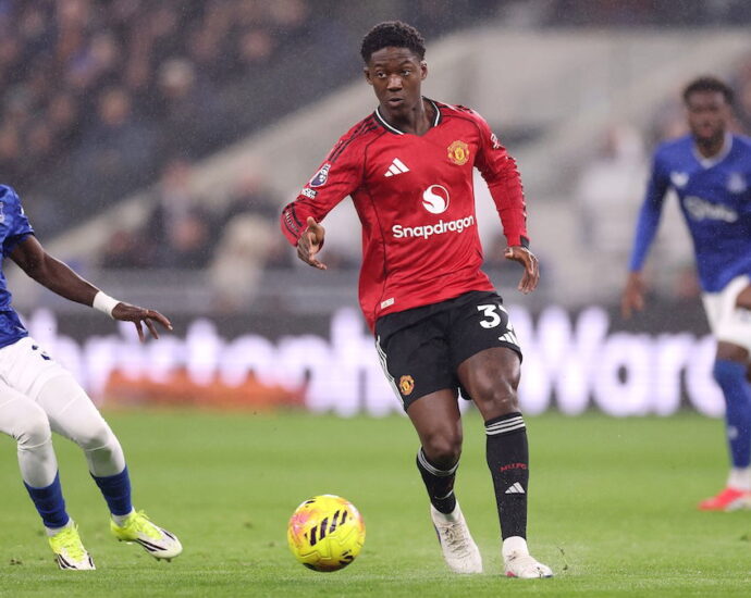 Picture: Kobbie Mainoo aims dig at Everton’s dark arts with cheeky social media post