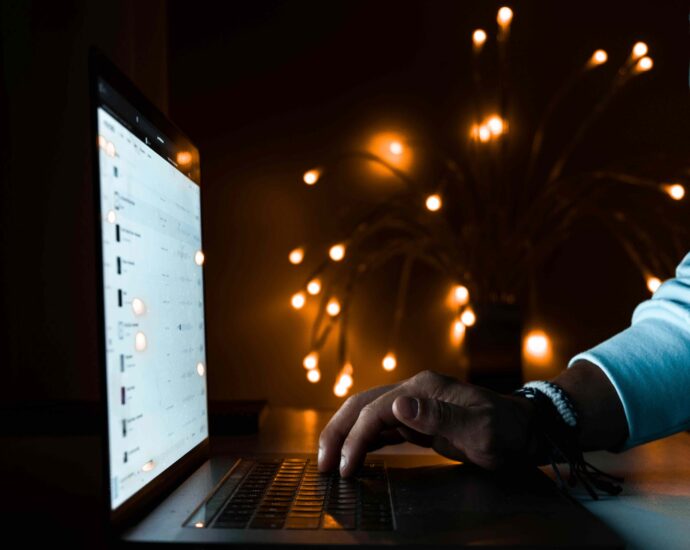 Need Your Mac Screen to Stay On? Simple Ways to Stop Sleep Mode