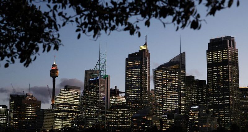 Australia economy picks up speed in Q4, stretches supply