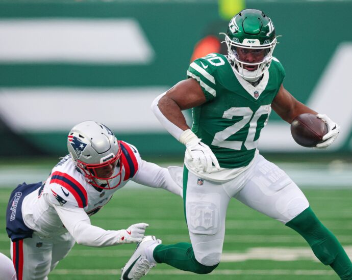 ‘Free Breece Hall From This Prison’ — NFL World Reacts to Jets Placing Franchise Tag on Star RB Before Free Agency