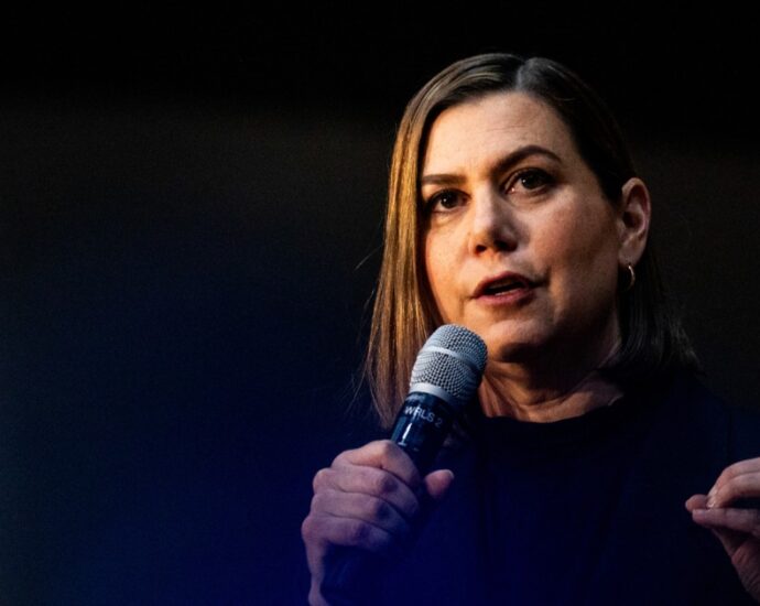 Sen. Elissa Slotkin takes her Midwest message to Iowa, fueling 2028 speculation