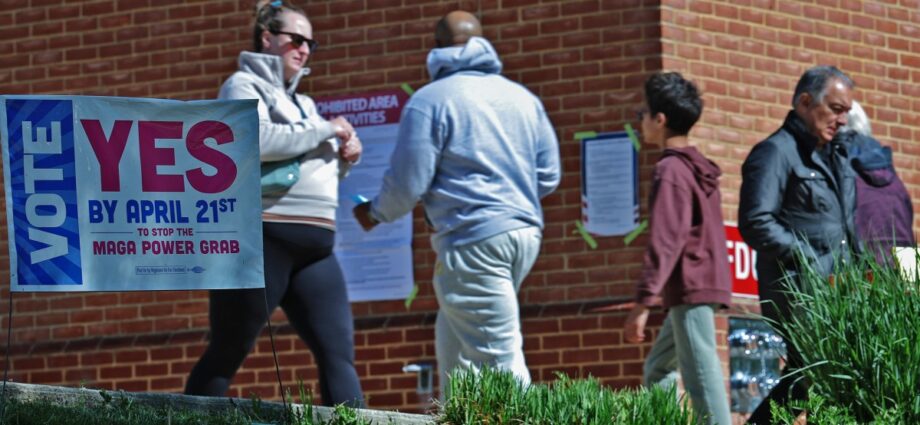 The key areas to watch in Virginia tonight as voters weigh Democrats’ redistricting plan: From the Politics Desk