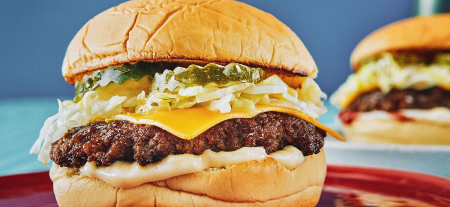 37 Memorial Day Recipes (Mains, Sides, Desserts, and Drinks)