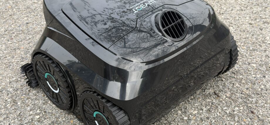 The Wybot B1 is a robotic cordless pool cleaner that ditches the cables without blowing out your budget