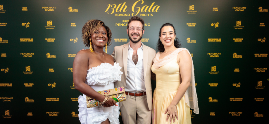 Jon Secada, Karolína Kurková & More Attend YMU’s $1.8M Fundraiser