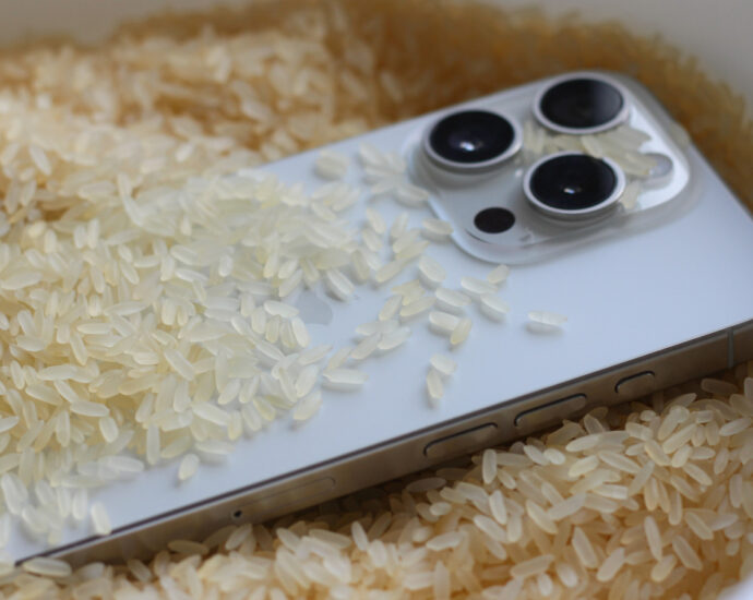 Drying Your Phone In Rice Is Actually A Myth