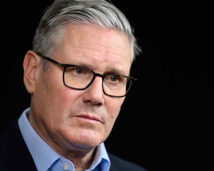 Labour MP threatens Starmer with leadership challenge after election rout