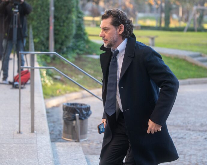 Jonathan Andic, Eldest Son of Mango Fashion Chain Founder, Arrested In Father’s Death