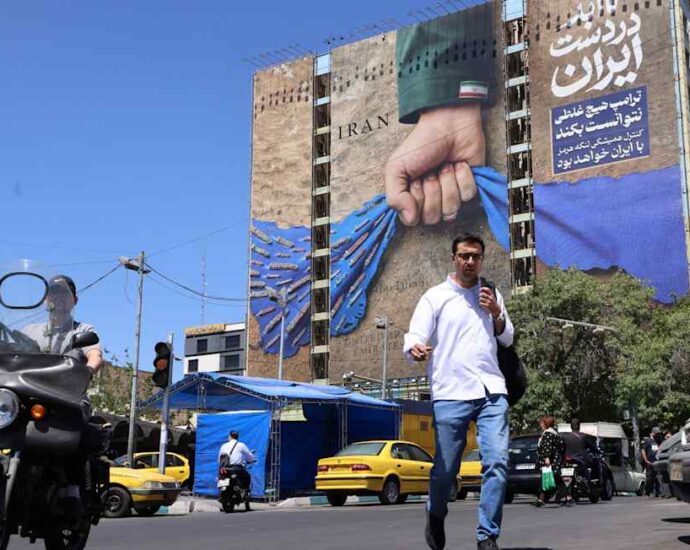 Iran’s top negotiators travel to Qatar amid intensified efforts to secure deal
