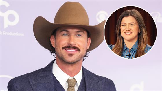 Riley Green Says Kelly Clarkson Has Been “Talking Trash” Ahead of The Voice Season 30