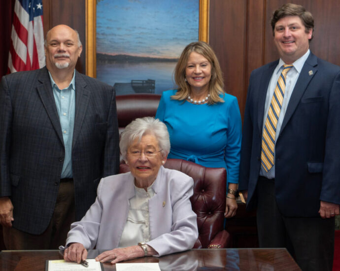 In Alabama Primary Elections, Incumbent Utility Regulators Feel the Squeeze of High Energy Prices