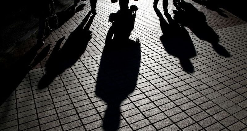 Japan’s real wages extend gains, consumer spending decline slows in April
