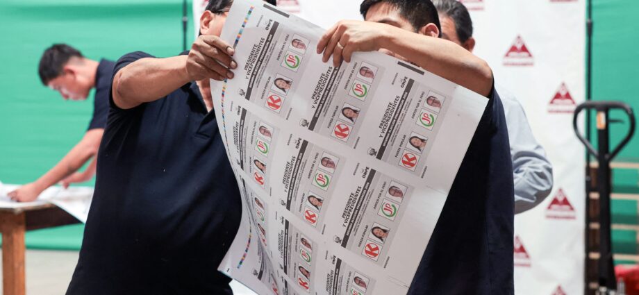 Peru’s Politics Are a Disaster, but Does It Matter?