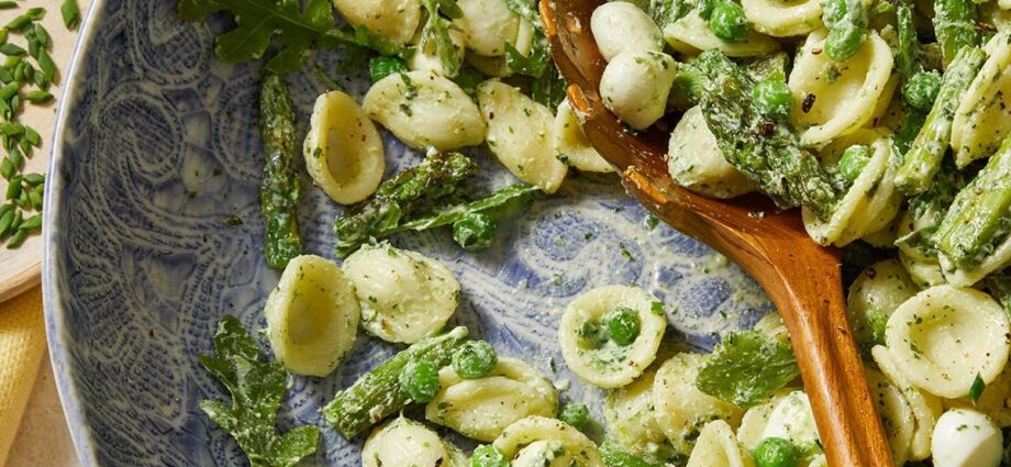 29 Best Sides for Sandwiches That Go Beyond Chips