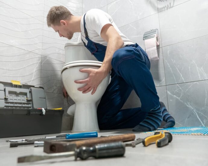 My plumber charged $160 to fix the cistern on my toilet — but created another problem. Do I pay again?