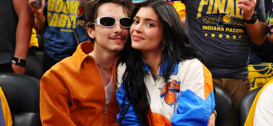 Timothée and Kylie Are the Best Dressed Courtside Couple