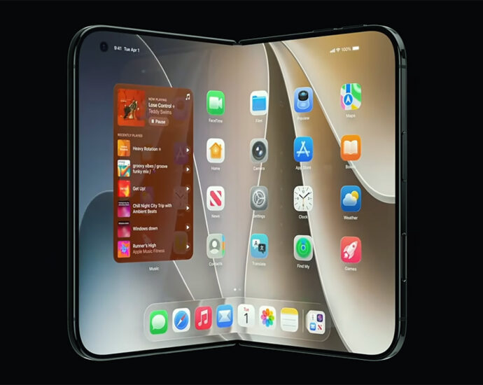 Squeaky iPhone Ultra hinge issue lingers as Apple greenlights its foldable display production