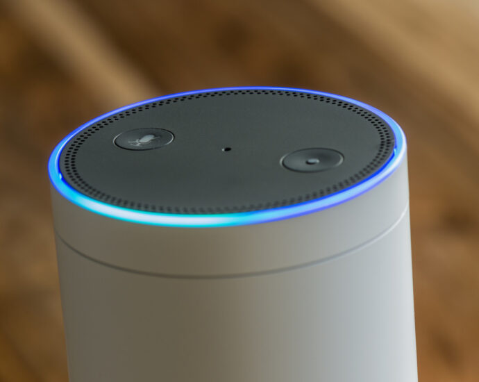 What The LED Colors On Your Amazon Echo Speaker Actually Mean
