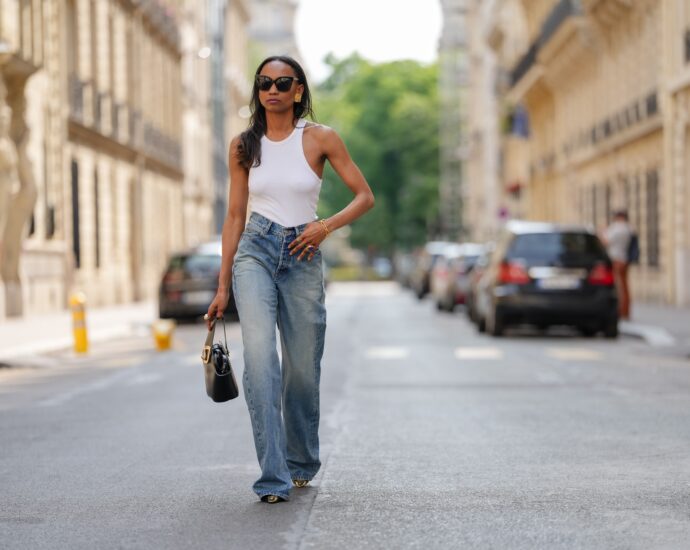 How to Style Baggy Jeans This Summer, No Matter Where You’re Going