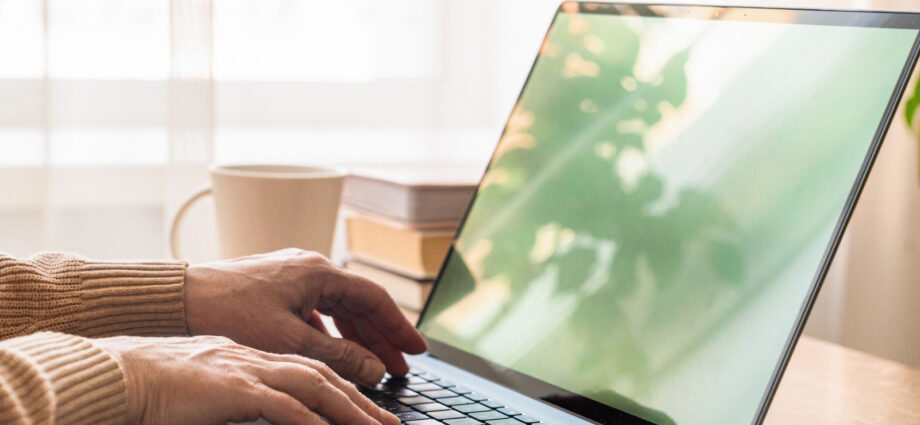 4 Overrated Laptop Screen Features You Shouldn’t Pay For